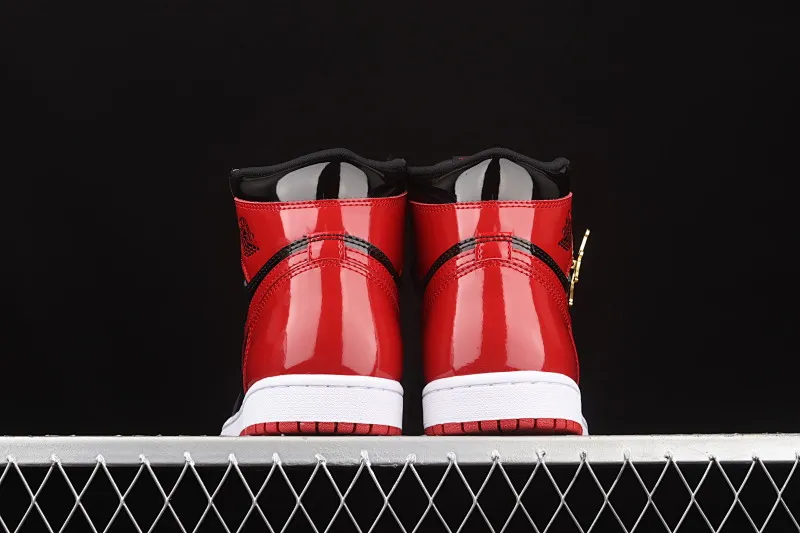 All categories Air Jordan Jordan series basketball shoes Air Jordan 1 High X version Air Jordan 1 High OG "Bred Patent" AJ1 Joe 1 patent leather black and red high-top basketball shoes 555088-063